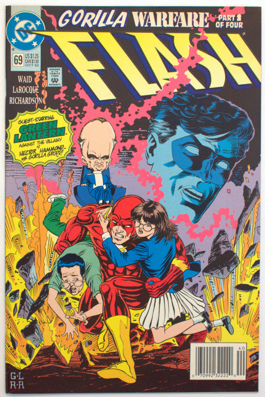 DC Flash 69 October 1992